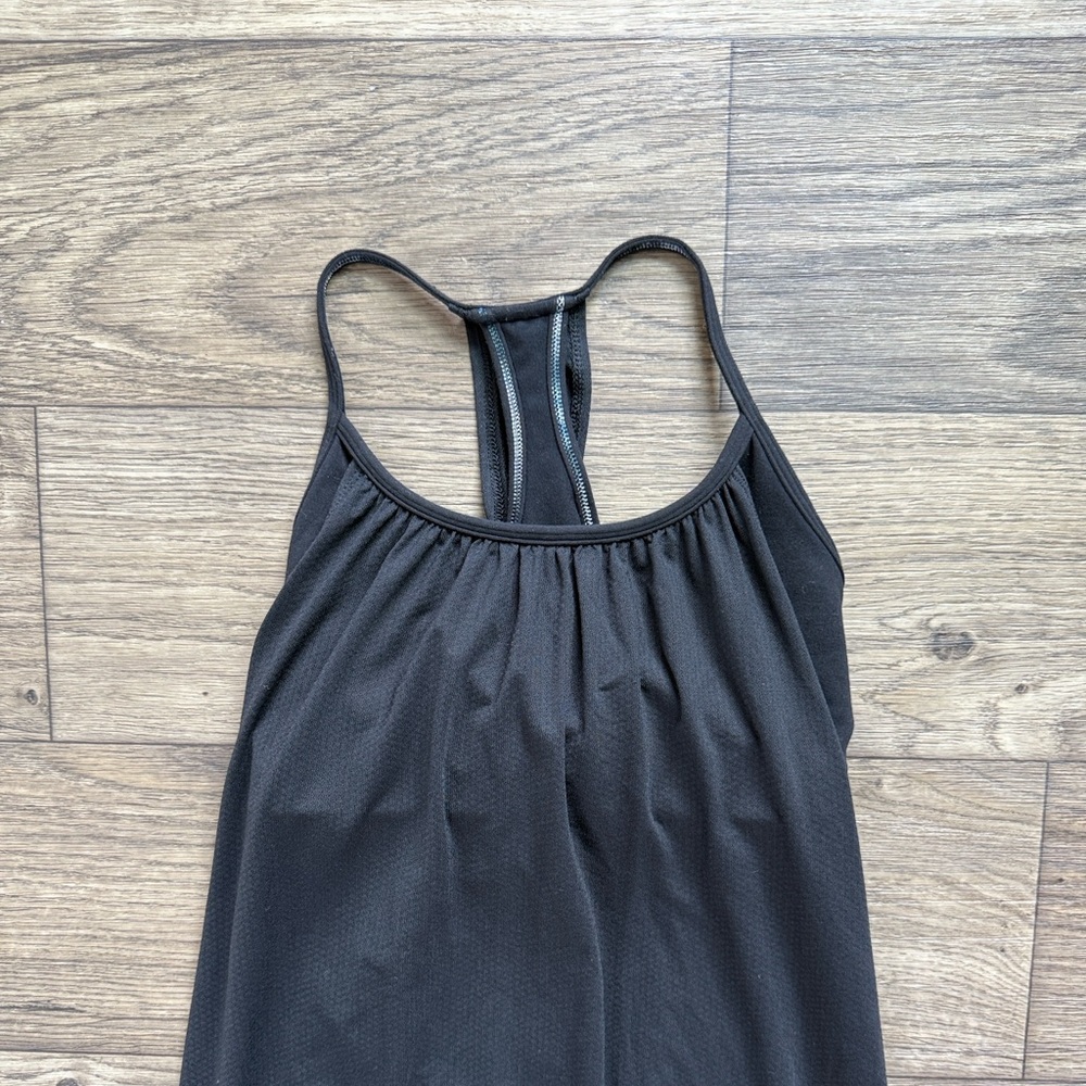 Lululemon Built in Bra Tank - Picture 2 of 5